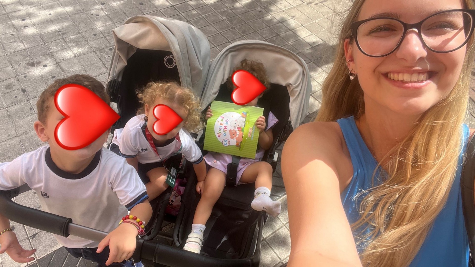 Ametiszt au pair programja Spanyolországban_gyerekekkel séta